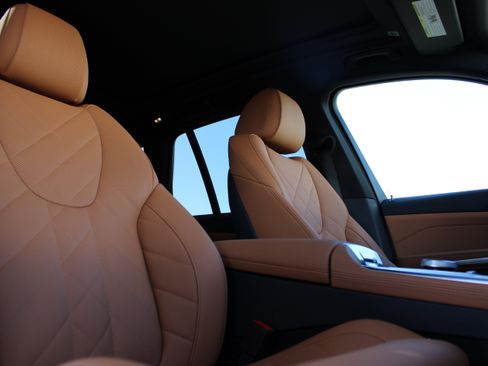 Used 2026 BMW X5 xDrive40i image 30