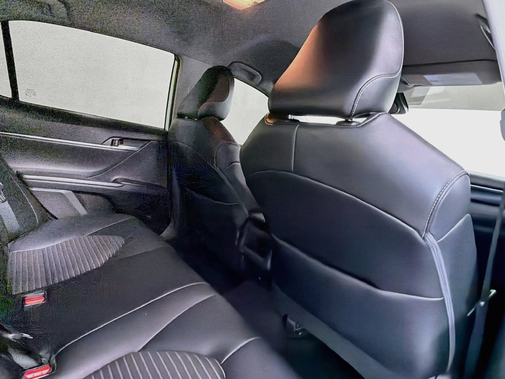 Used 2021 Toyota Camry SE FWD image 26