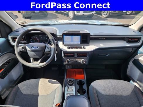 Used 2022 Ford Maverick XLT image 3