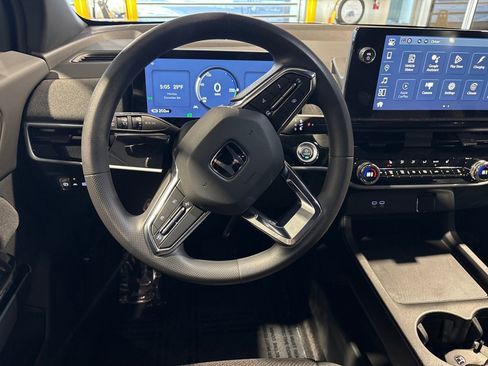 Used 2025 Honda Prologue EX image 13