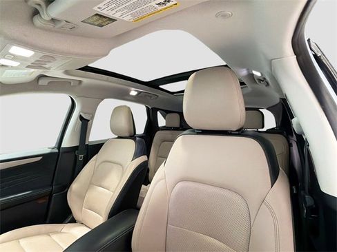 Used 2022 Ford Escape SEL image 19