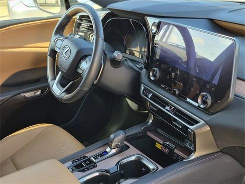 Used 2023 Lexus RX 350 AWD image 12