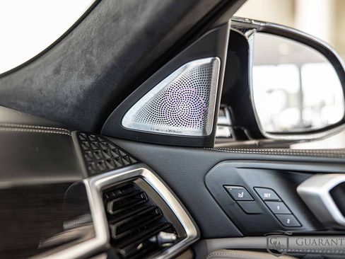 Used 2025 BMW X6 M Competition w/ Executive Package image 34