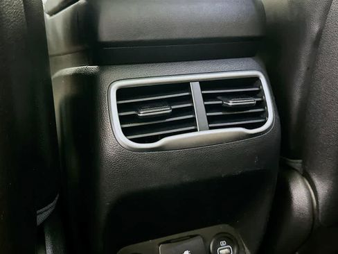 Used 2022 Hyundai Santa Fe Limited image 13