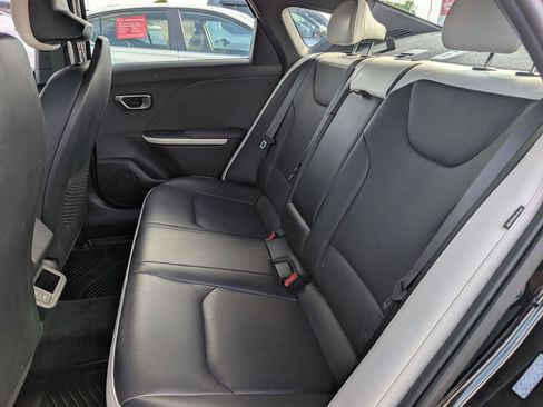 Used 2025 Kia K4 GT-Line w/ GT-Line Premium Package FWD image 27