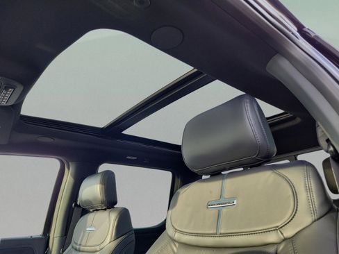 New 2026 Ford F250 Platinum image 19