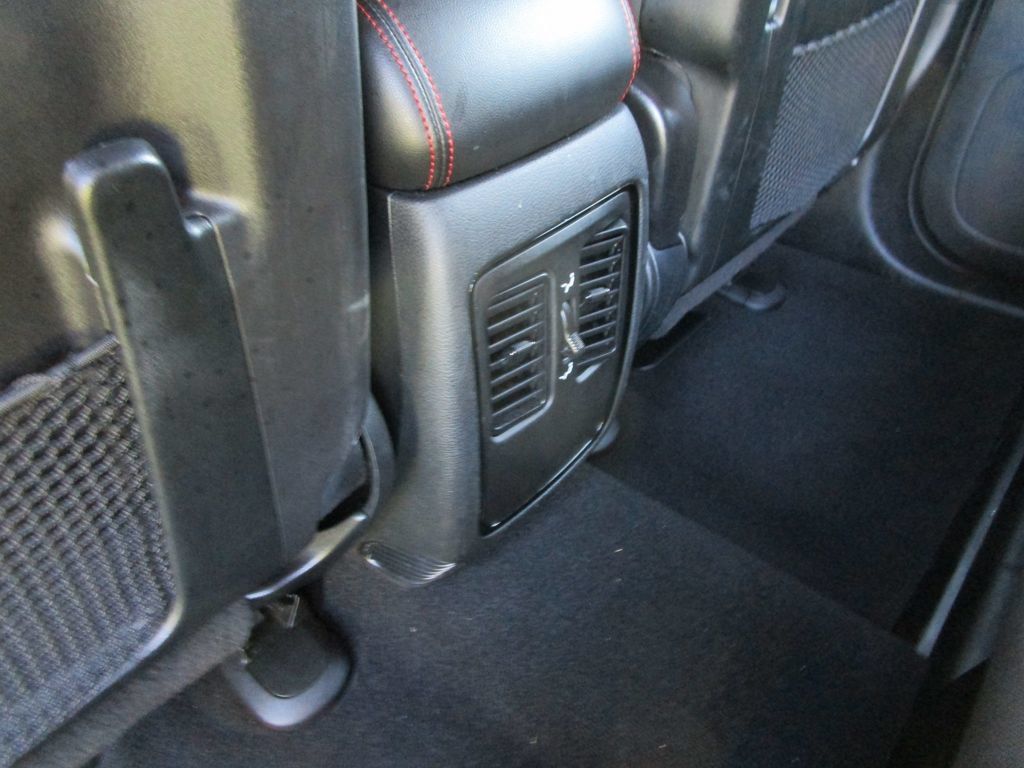 Used 2025 Dodge Durango GT AWD/4WD image 20