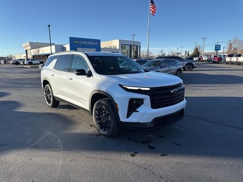 New 2026 Chevrolet Traverse LT w/ Midnight/Sport Edition image 1