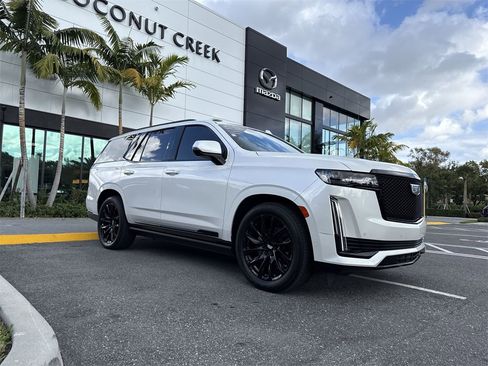 Used 2023 Cadillac Escalade Sport Platinum w/ LPO, ONYX Package image 20