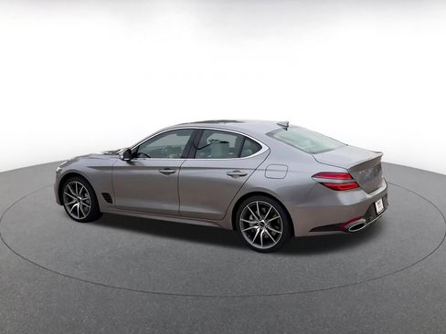 Used 2025 Genesis G70 2.5T image 10