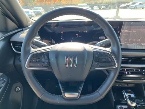 Used 2024 Buick Envista Avenir image 16