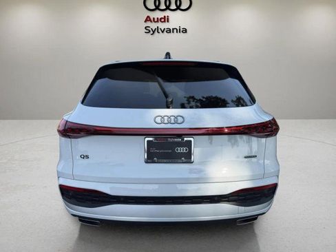 Certified 2025 Audi Q5 Premium w/ Convenience Package AWD/4WD image 7