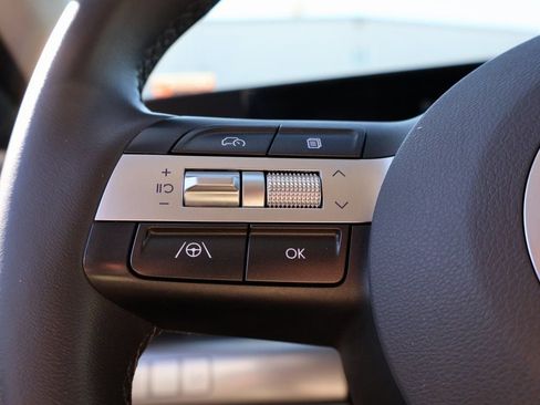 Used 2025 Hyundai Kona SEL image 25