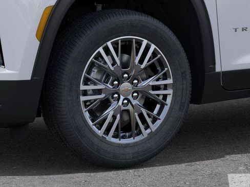 New 2026 Chevrolet Traverse LT w/ LPO, Floor Liner Package image 9