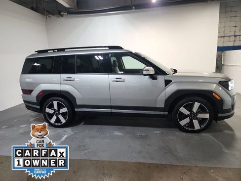 Used 2024 Hyundai Santa Fe Limited image 7