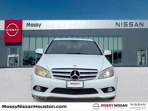 Used 2008 Mercedes-Benz C 300 Sedan image 2