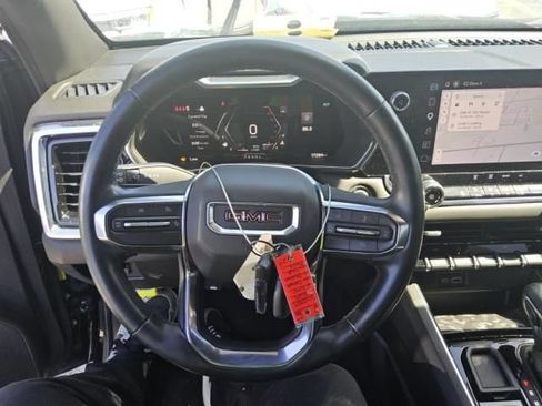 Used 2025 GMC Canyon Elevation RWD image 3