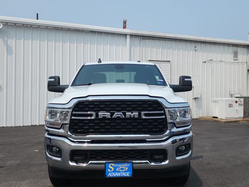 Used 2024 RAM 2500 Big Horn AWD/4WD image 8