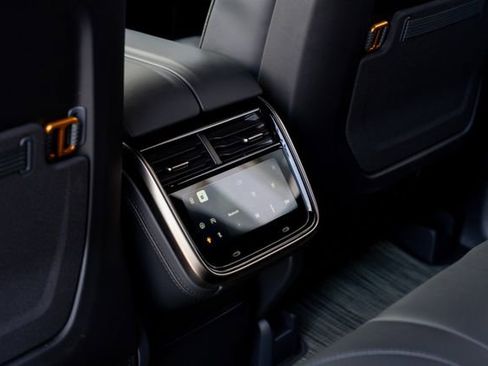 Used 2022 Rivian R1T Adventure image 41