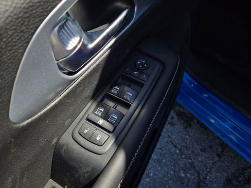 New 2026 Chrysler Pacifica Limited image 11