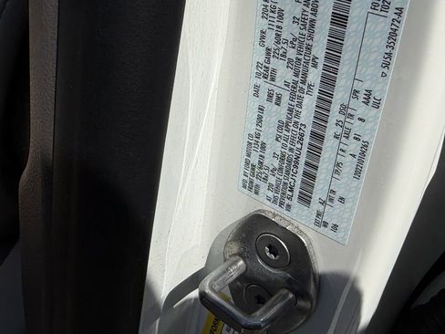 Certified 2022 Lincoln Corsair FWD image 19