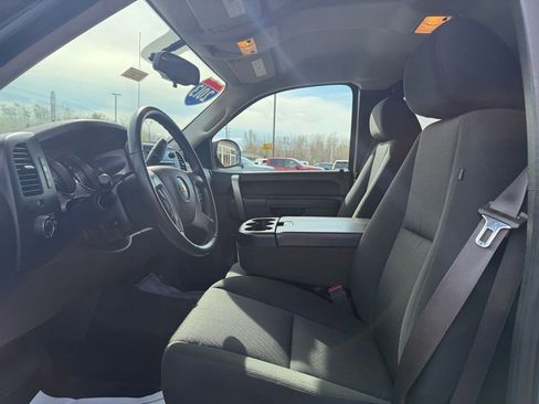 Used 2013 Chevrolet Silverado 1500 LT w/ All-Star Edition AWD/4WD image 3