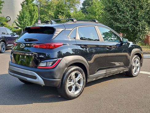 Used 2023 Hyundai Kona SEL AWD/4WD image 6