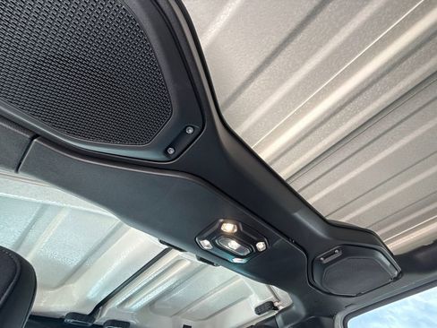 Used 2023 Jeep Wrangler Unlimited Rubicon w/ Cold Weather Group image 17