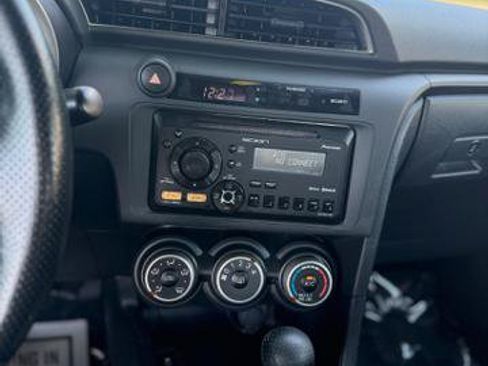 Used 2012 Scion tC FWD image 15