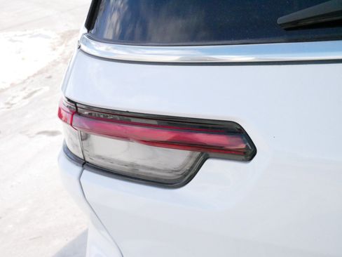 Used 2021 Jeep Grand Cherokee L Limited image 17