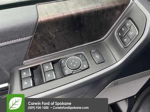 Certified 2024 Ford F250 Lariat w/ Chrome Package image 23