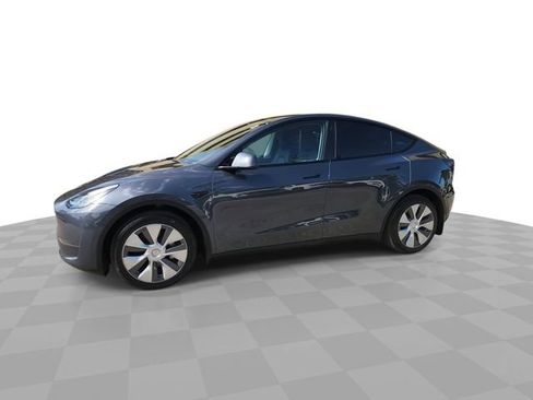Used 2023 Tesla Model Y Performance AWD/4WD image 4