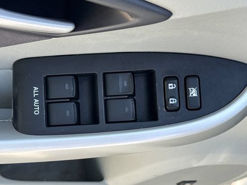 Used 2010 Toyota Prius Five FWD image 14