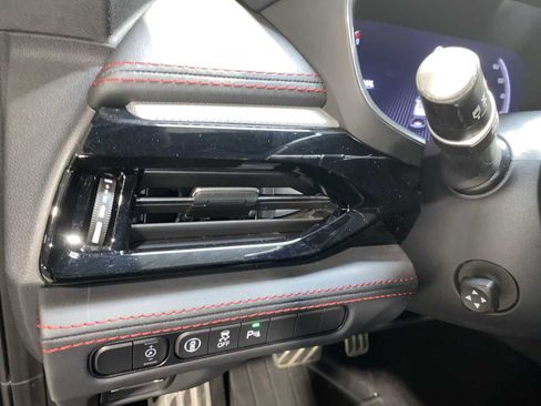 Used 2023 Acura MDX A-Spec image 24