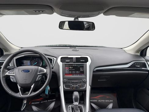 Used 2016 Ford Fusion SE AWD/4WD image 22
