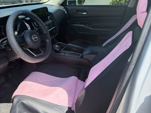 Used 2022 Nissan Pathfinder SL w/ SL Black Package FWD image 20