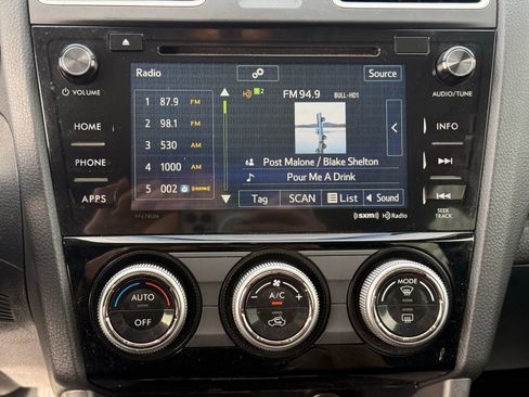 Used 2017 Subaru Forester 2.5i Premium w/ All-Weather Package image 22