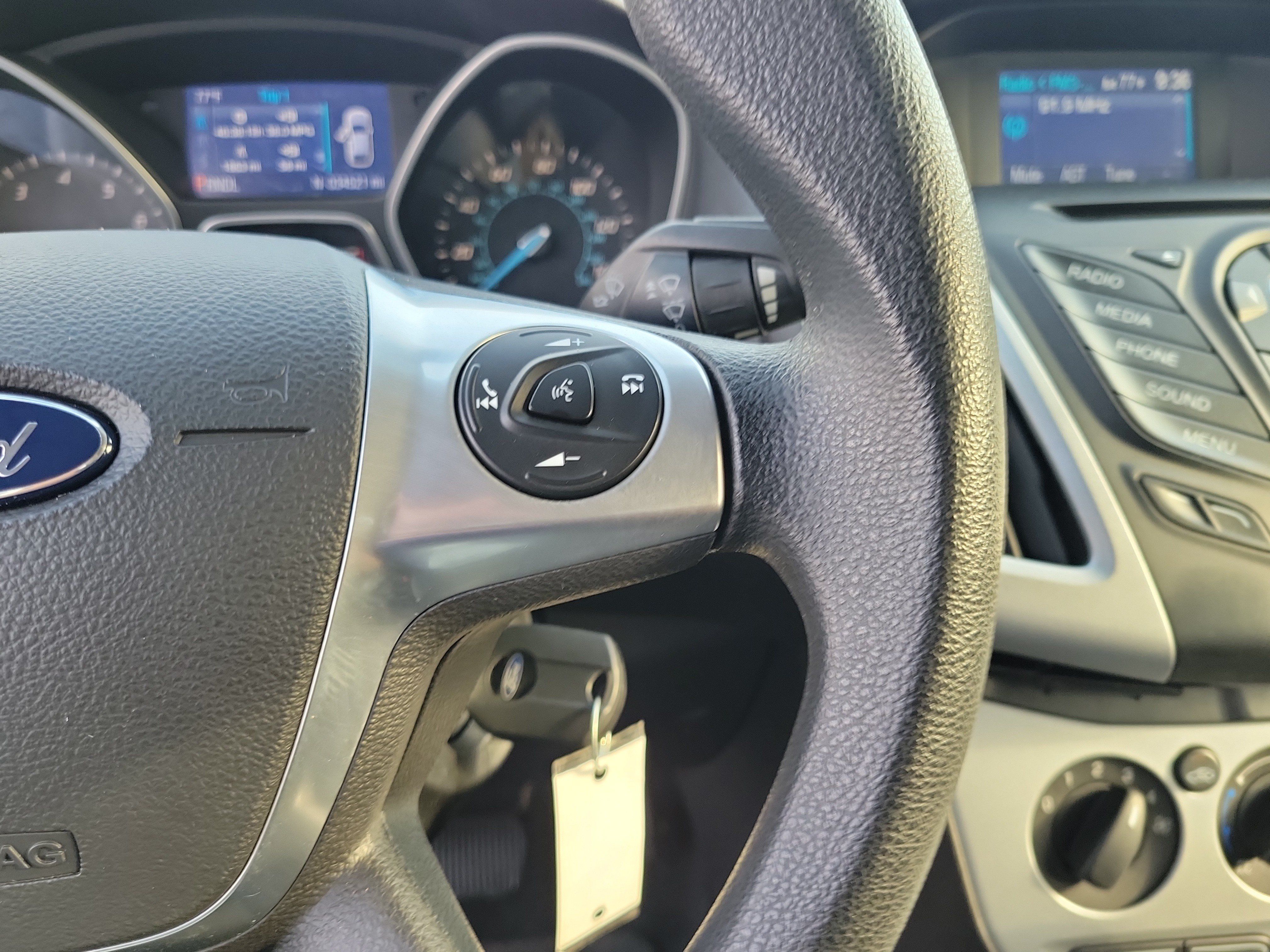 Used 2014 Ford Focus SE FWD image 23