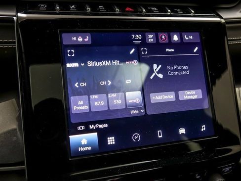 Used 2023 Jeep Grand Cherokee L Laredo image 21