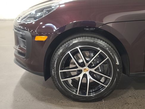 New 2026 Porsche Macan image 34