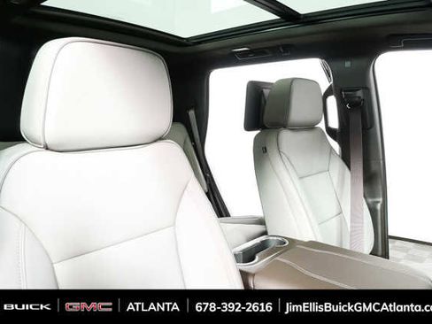 New 2026 GMC Yukon Elevation image 23