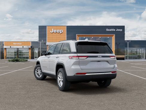 New 2026 Jeep Grand Cherokee Laredo X AWD/4WD image 4