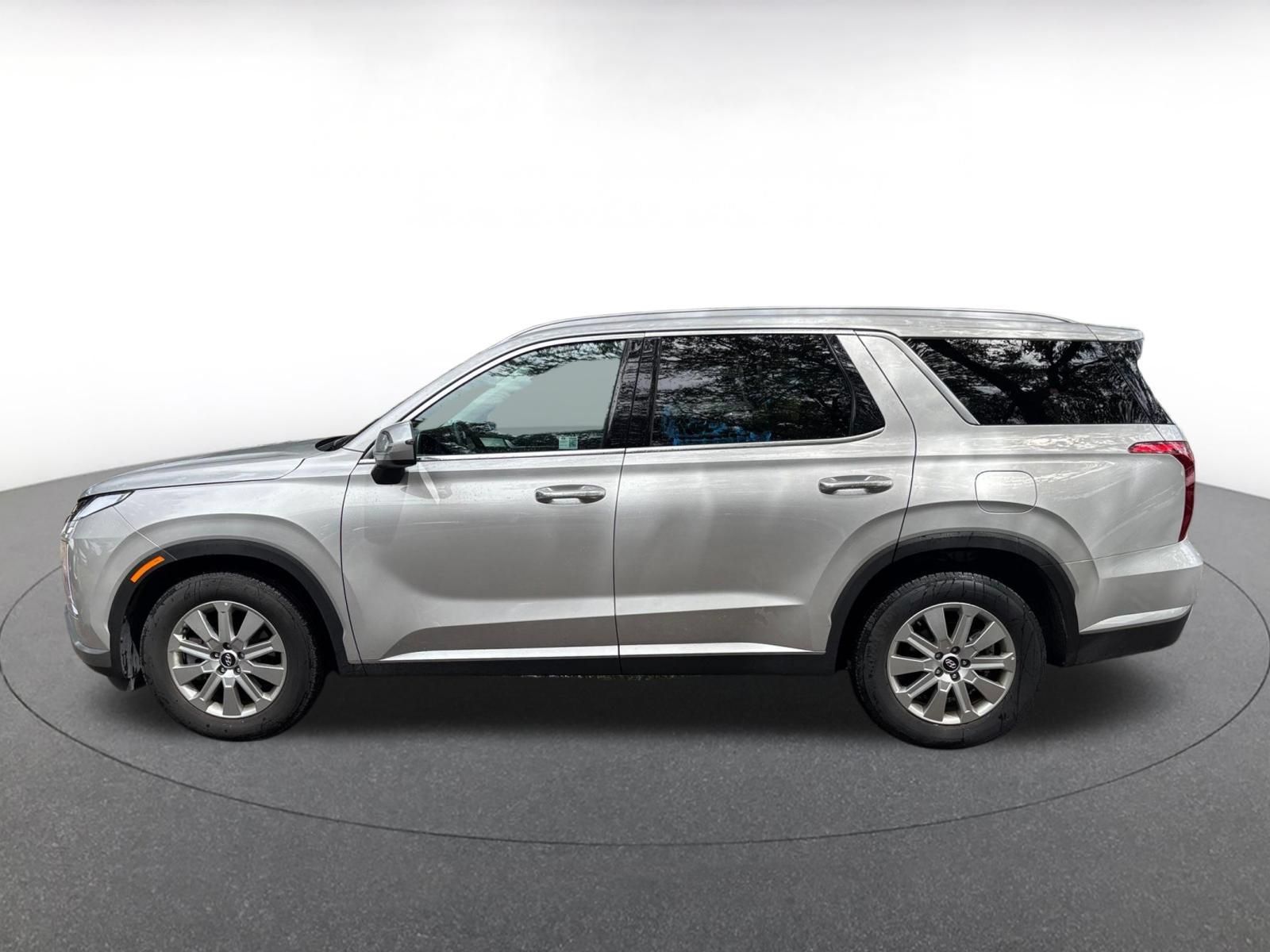 Used 2025 Hyundai Palisade SEL FWD image 4