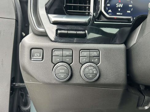 Used 2026 Chevrolet Silverado 2500 LTZ w/ LTZ Premium Package image 20