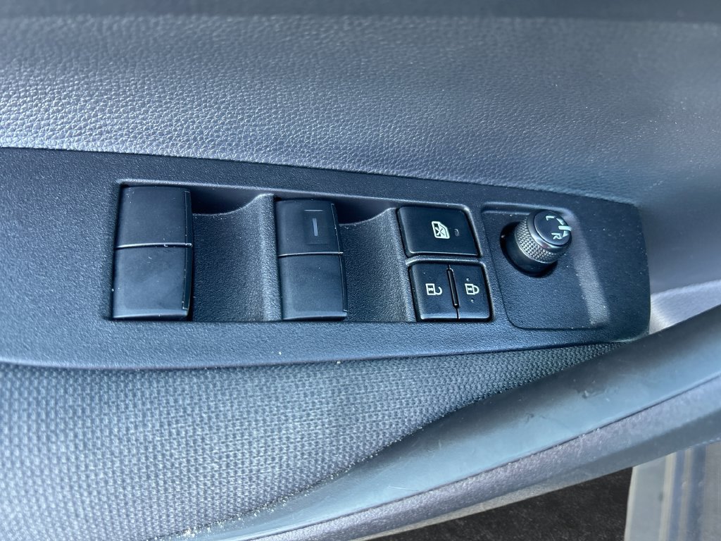 Used 2026 Toyota Corolla LE FWD image 12