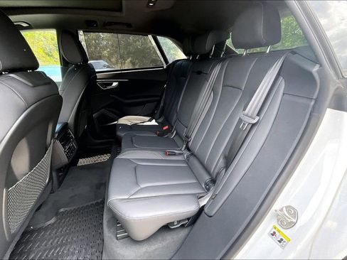 New 2026 Audi Q8 Premium Plus AWD/4WD image 17