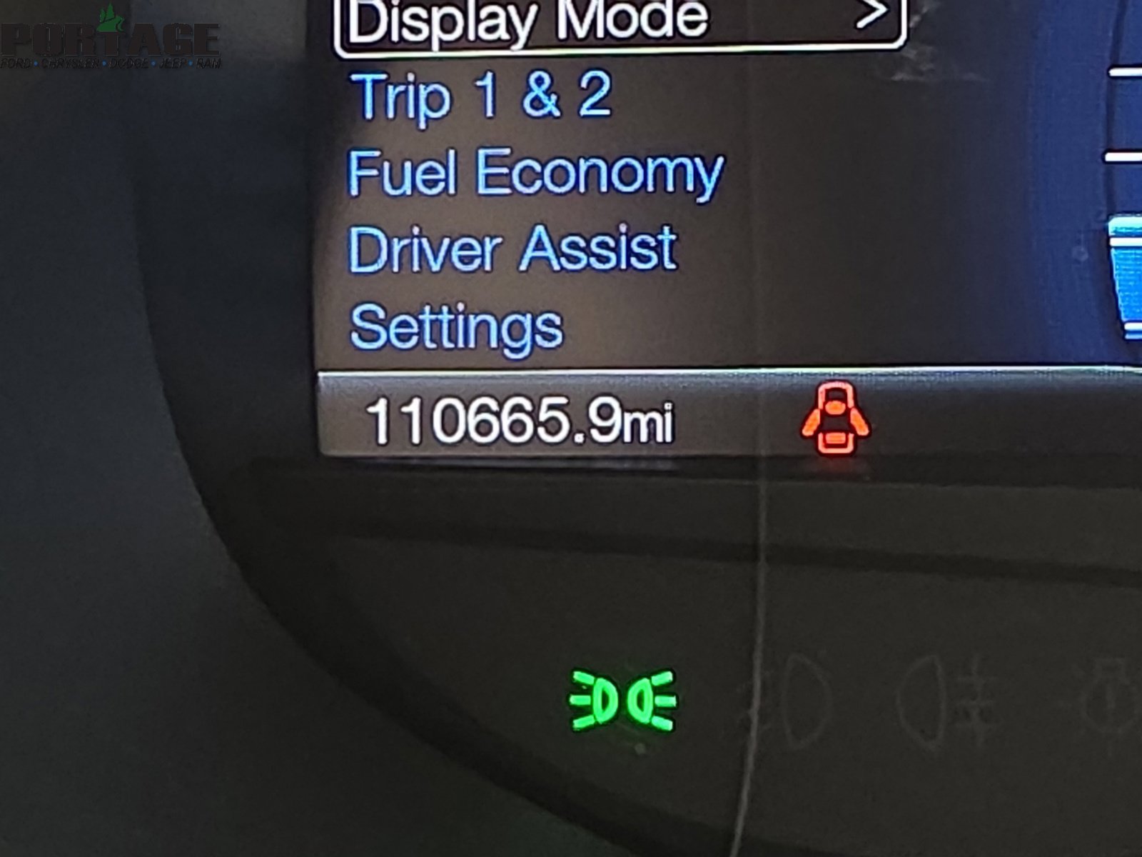 Used 2017 Ford Edge Titanium w/ Equipment Group 301A AWD/4WD image 19