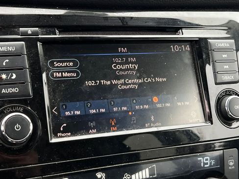 Used 2020 Nissan Rogue SV image 19