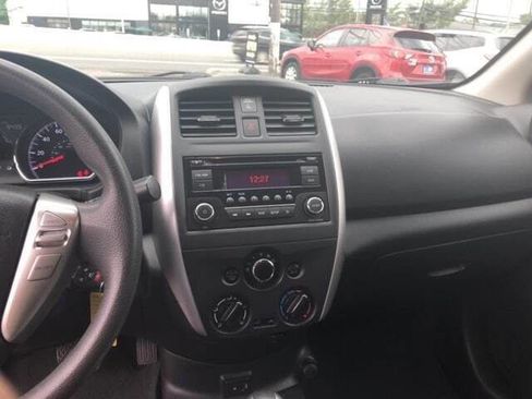 Used 2017 Nissan Versa SV image 14