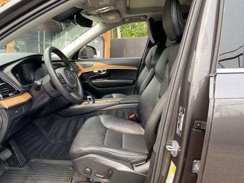 Used 2023 Volvo XC90 B6 Plus w/ Protection Package AWD/4WD image 14